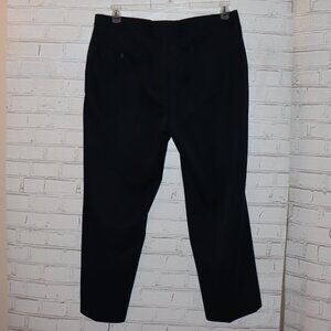 ⚫ Levi’s Action Slacks · Men’s 40x30 · Black